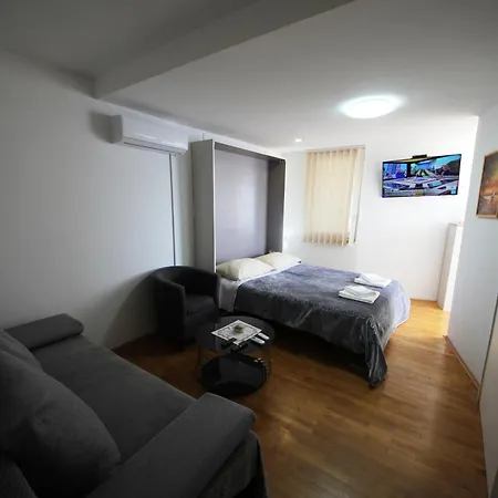 Zlatni Potok With Seaview *